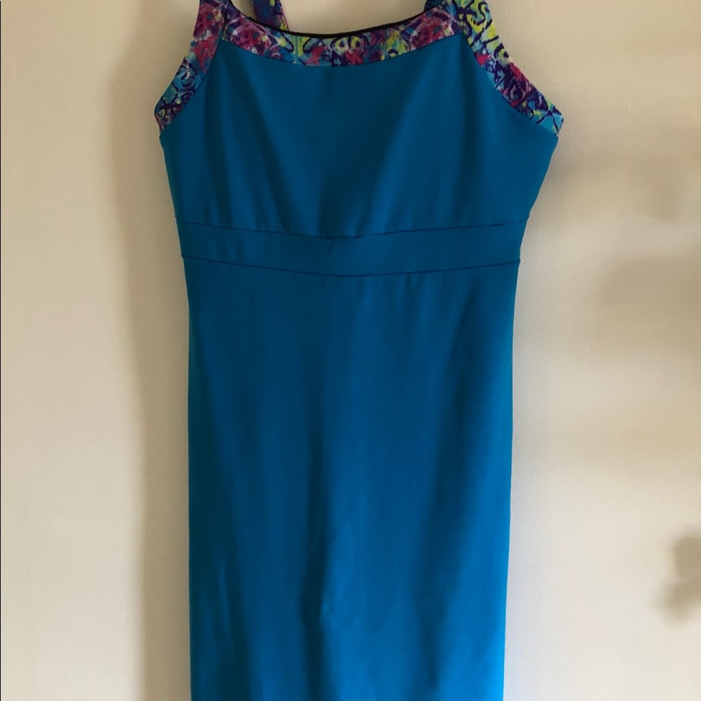 Sun type dress w/ built-in bra